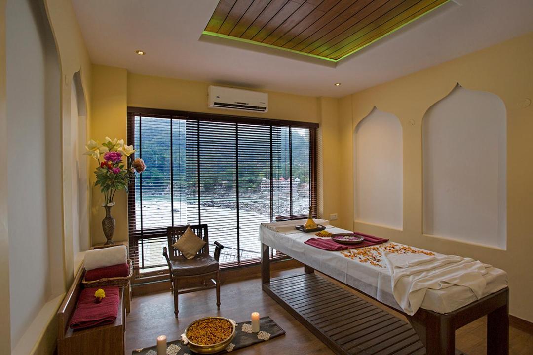 Laxman Jhula Divine Resort & Spa