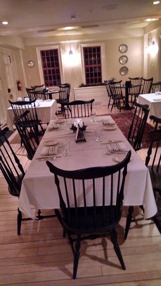 Three Chimneys Inn