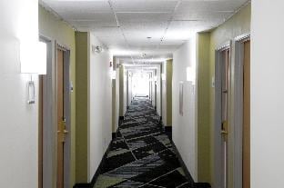 Holiday Inn Express & Suites Harrison