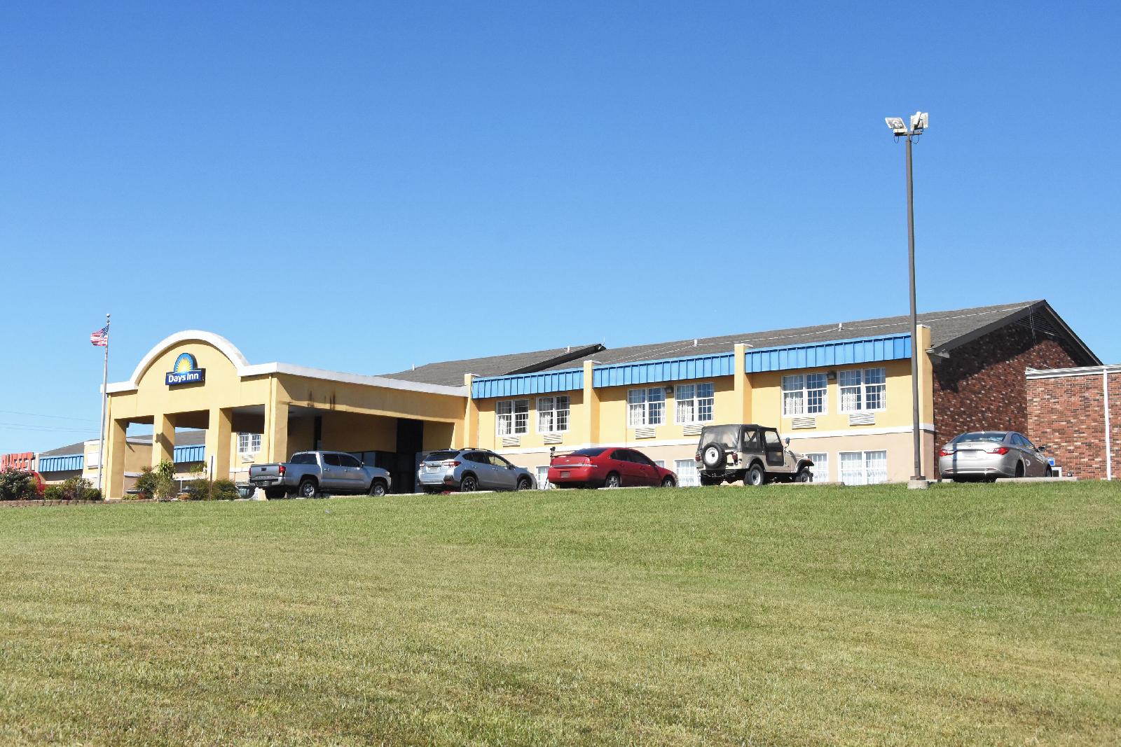 Days Inn Madisonville