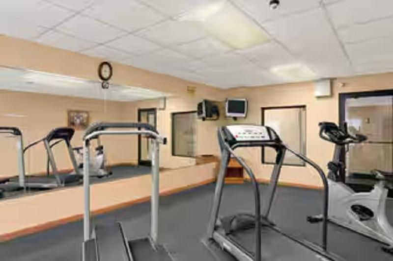 Days Inn Madisonville