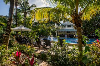 Paradise Oceanic Hotel