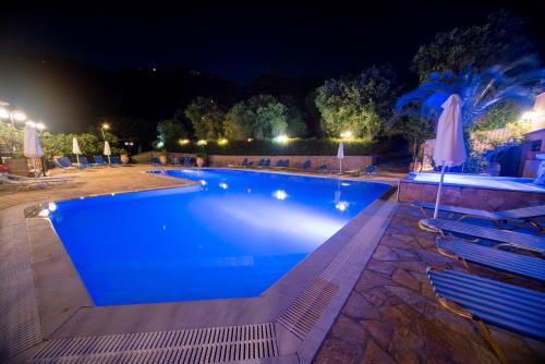 Arianna Apartments