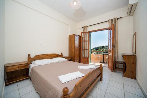 Arianna Apartments