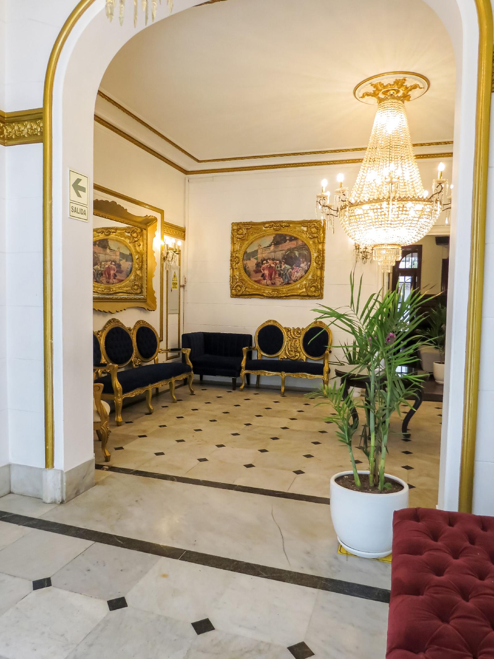 Ferre Colonial