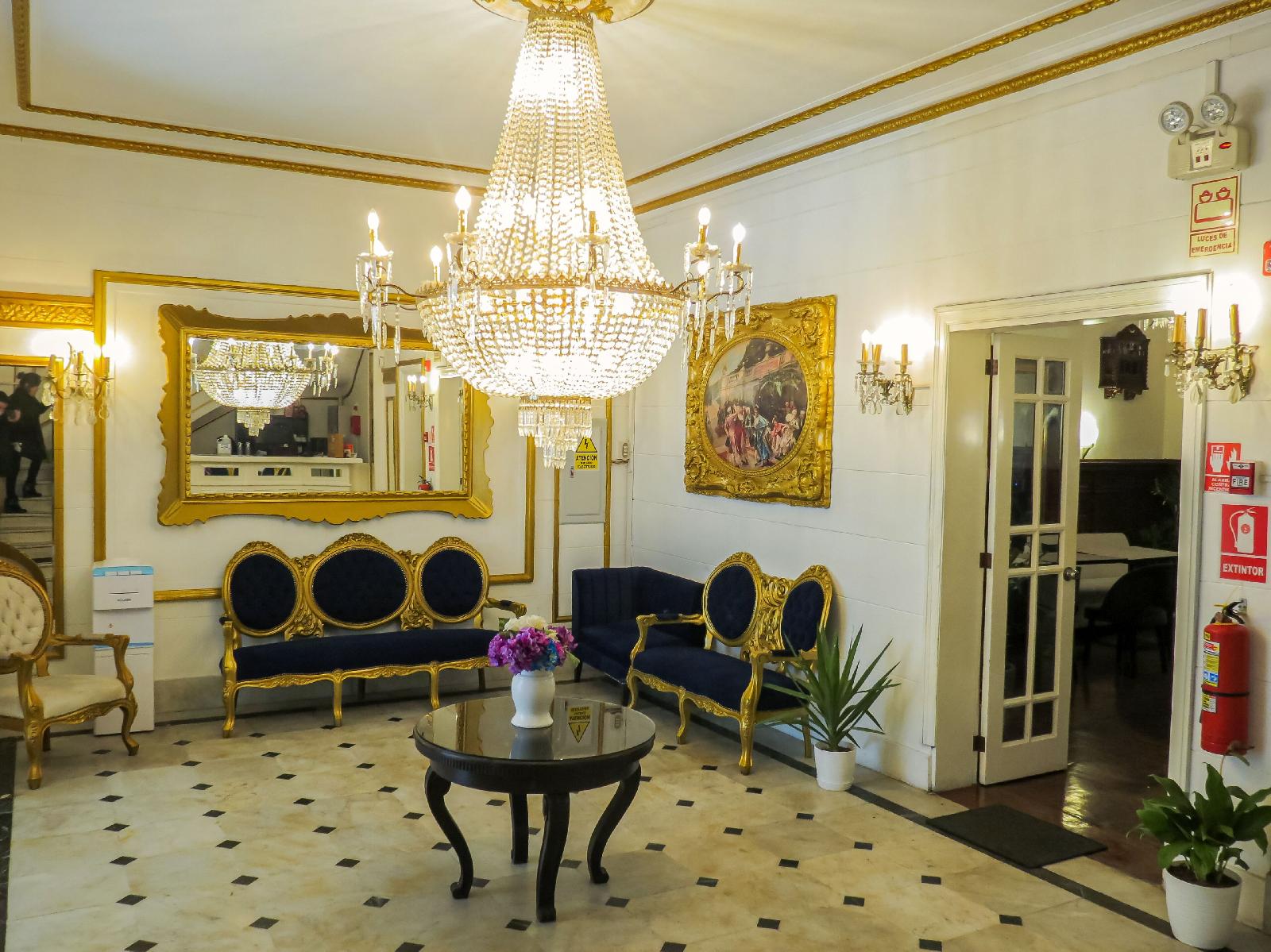 Ferre Colonial