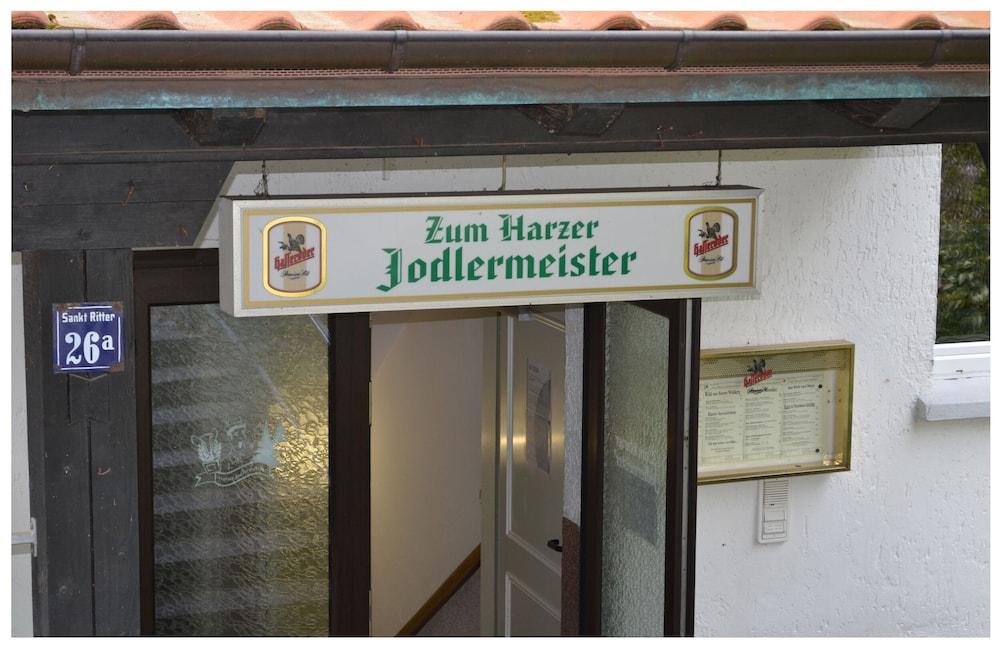Zum Harzer Jodlermeister