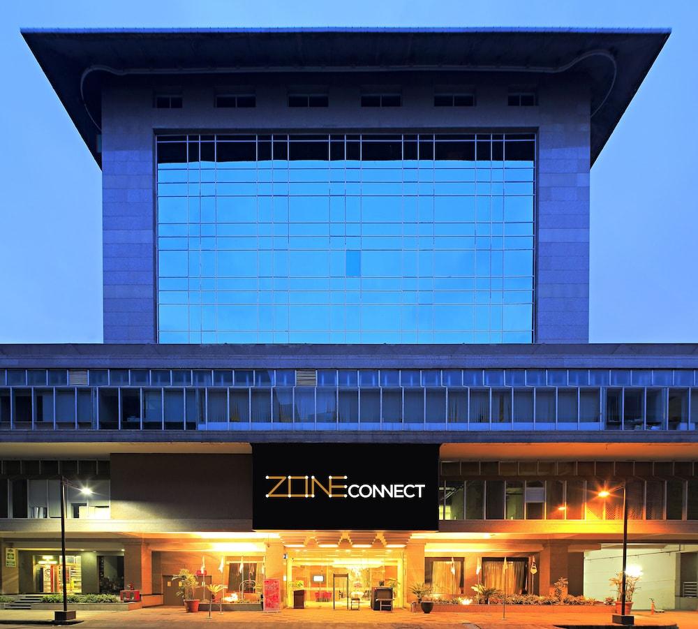 Country Inn & Suites by Radisson, Delhi Saket