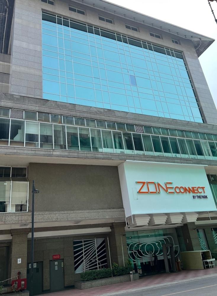 Country Inn & Suites by Radisson, Delhi Saket