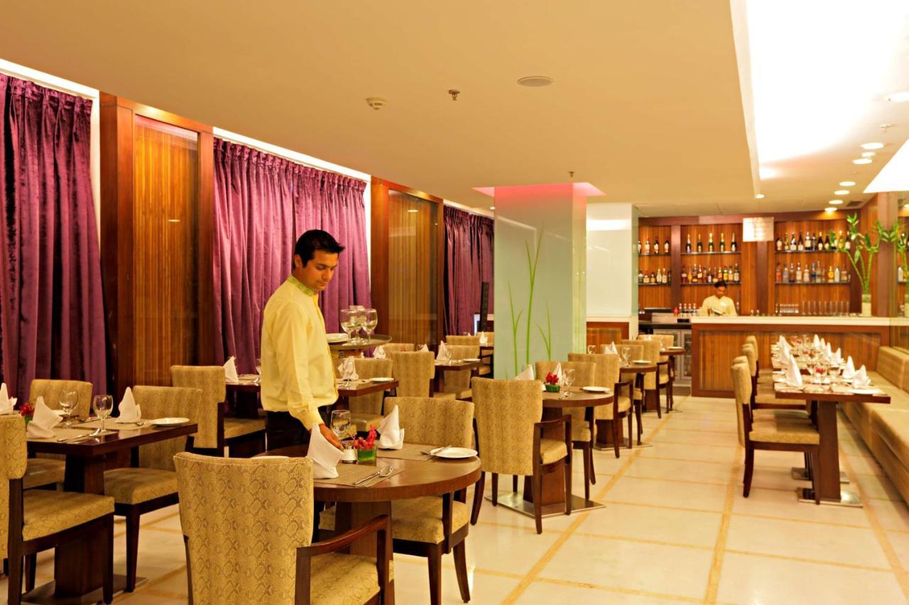 Country Inn & Suites by Radisson, Delhi Saket