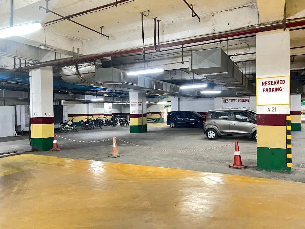 Country Inn & Suites by Radisson, Delhi Saket