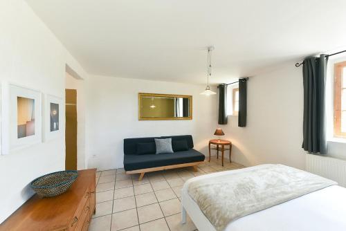 Hotel The Originals Auberge La Plaine