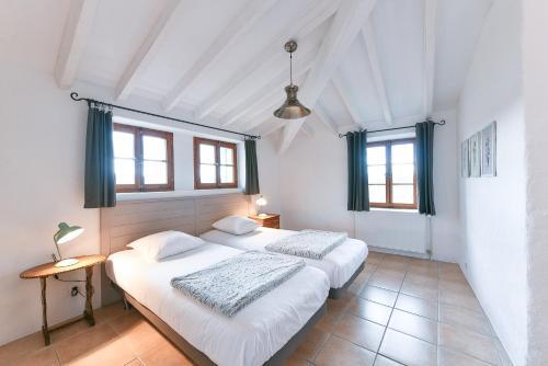 Hotel The Originals Auberge La Plaine