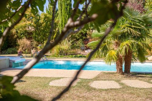 Hotel The Originals Auberge La Plaine