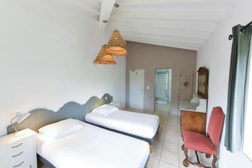 Hotel The Originals Auberge La Plaine