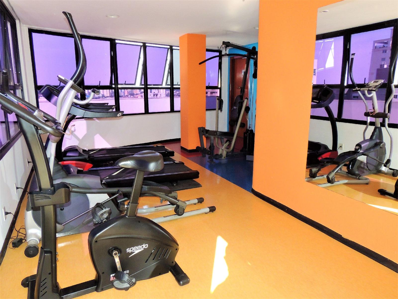 Mondrian Suite Hotel