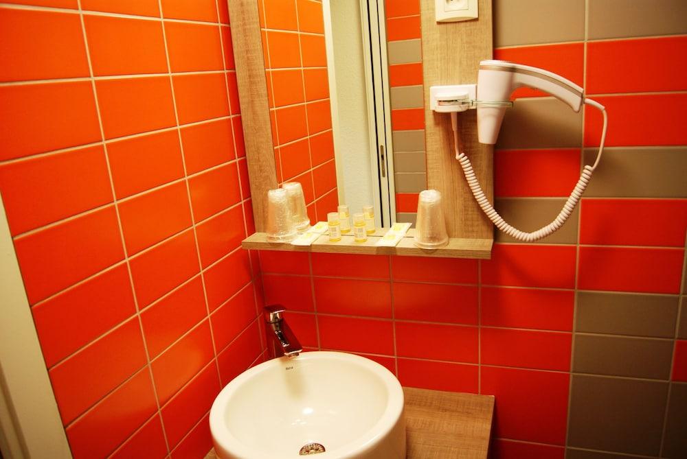 Hotel The Originals Clermont-Ferrand South Aubiere