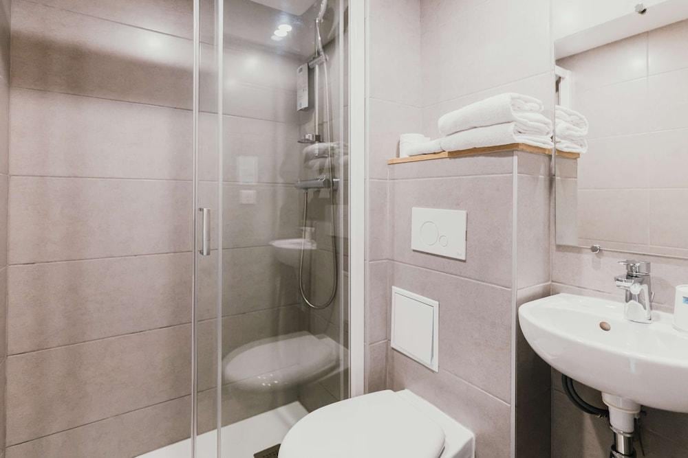 The Originals Access, Hotel Bordeaux Est