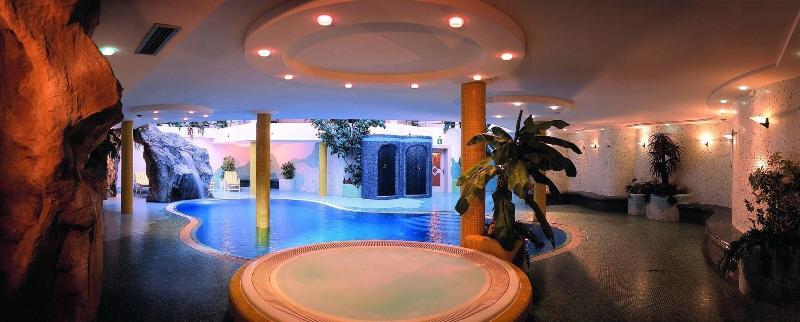 Schneeberg Family Spa Resort