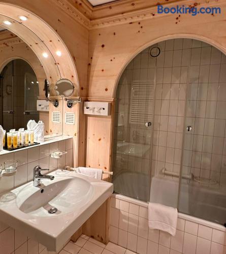 Albana Lodge