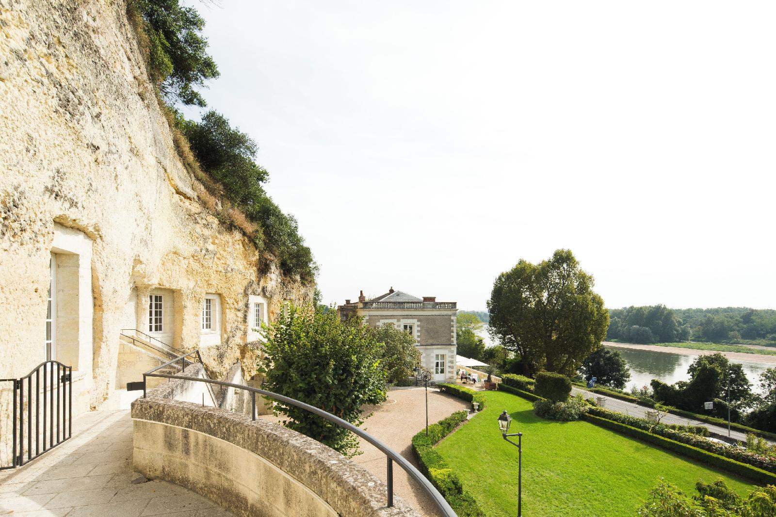 Les Hautes Roches