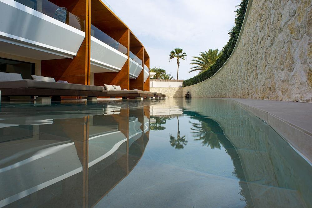 Tensuites