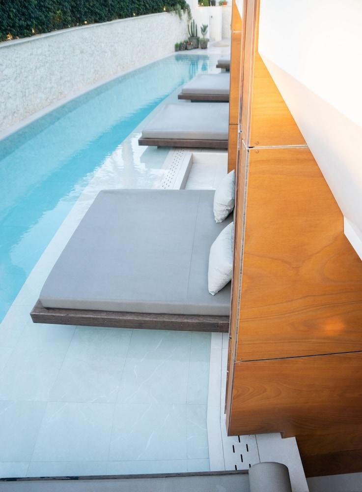 Tensuites