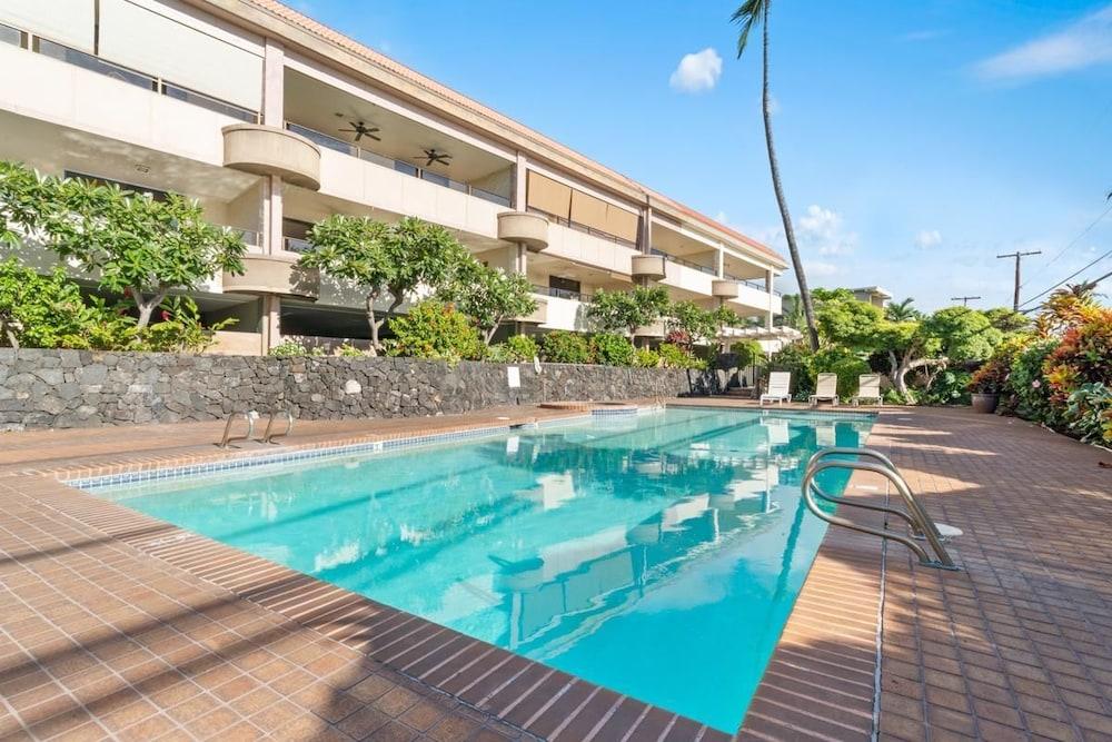 Holualoa Bay Villas