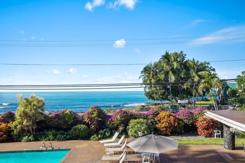 Holualoa Bay Villas