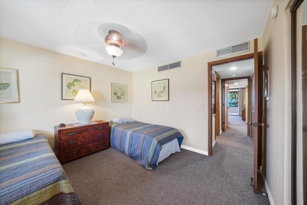 Holualoa Bay Villas