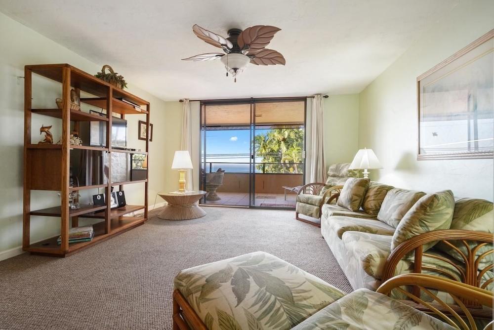 Holualoa Bay Villas