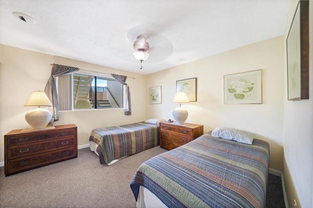 Holualoa Bay Villas