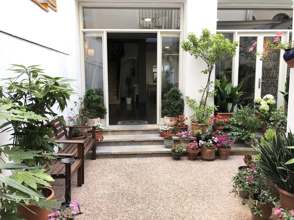 Hostal Mediterráneo
