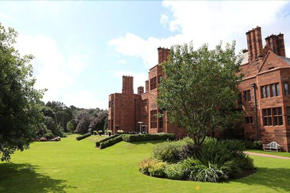 Abbey House Hotel & Gardens