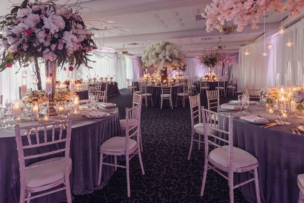 Abbey House Hotel & Gardens
