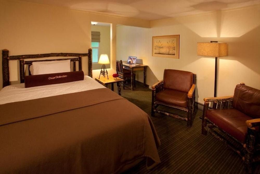 Lake Crescent Lodge