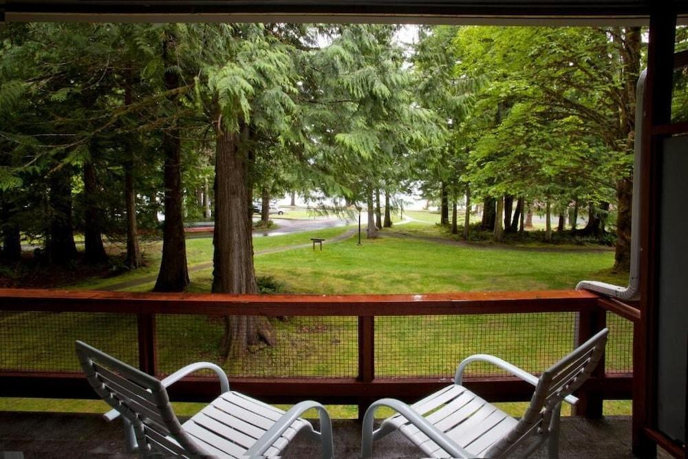 Lake Crescent Lodge