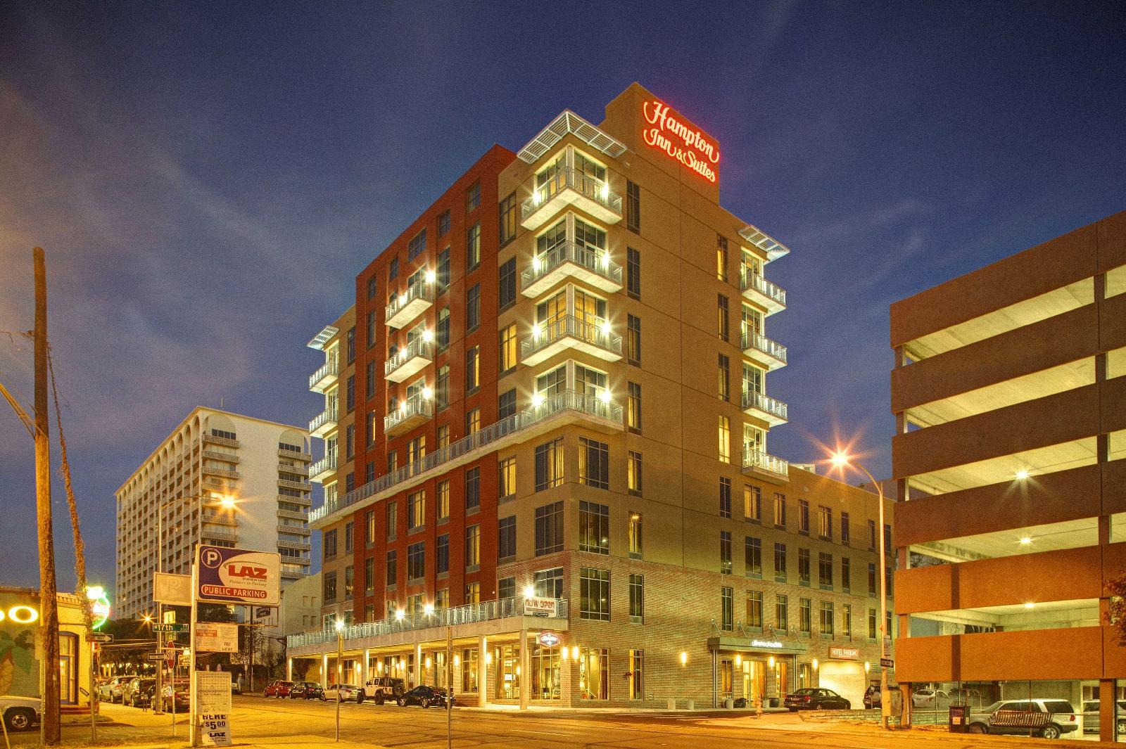 Hampton Inn Suites Austin University