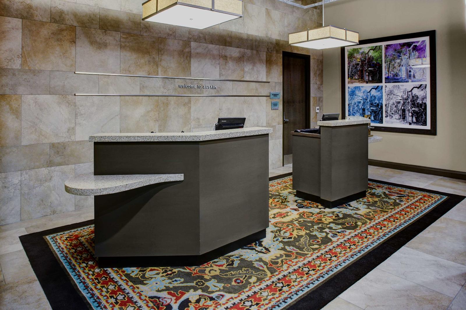 Hampton Inn Suites Austin University
