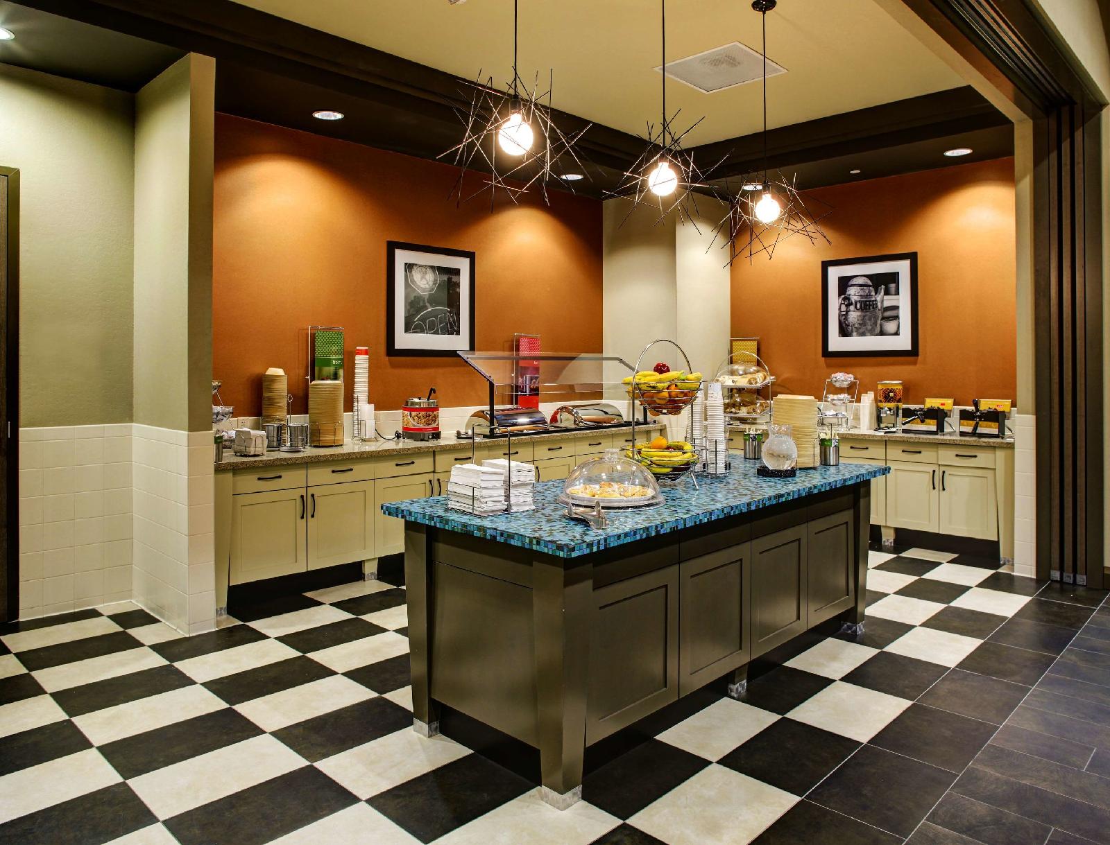 Hampton Inn Suites Austin University