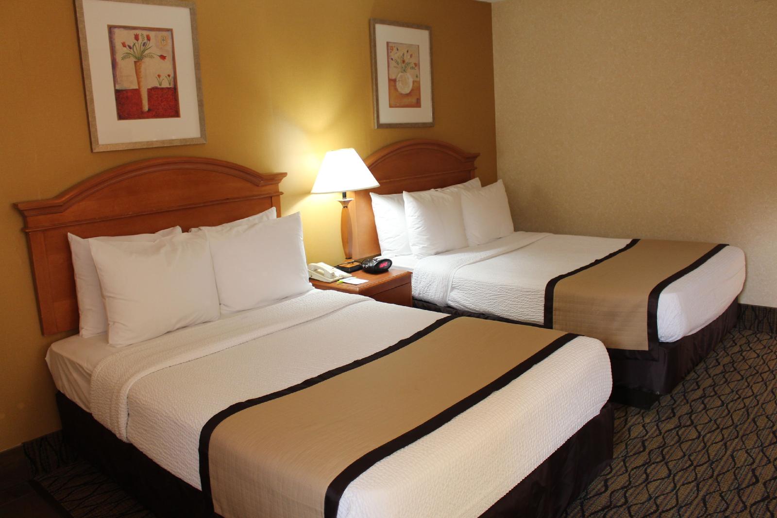 Baymont Inn & Suites Canton