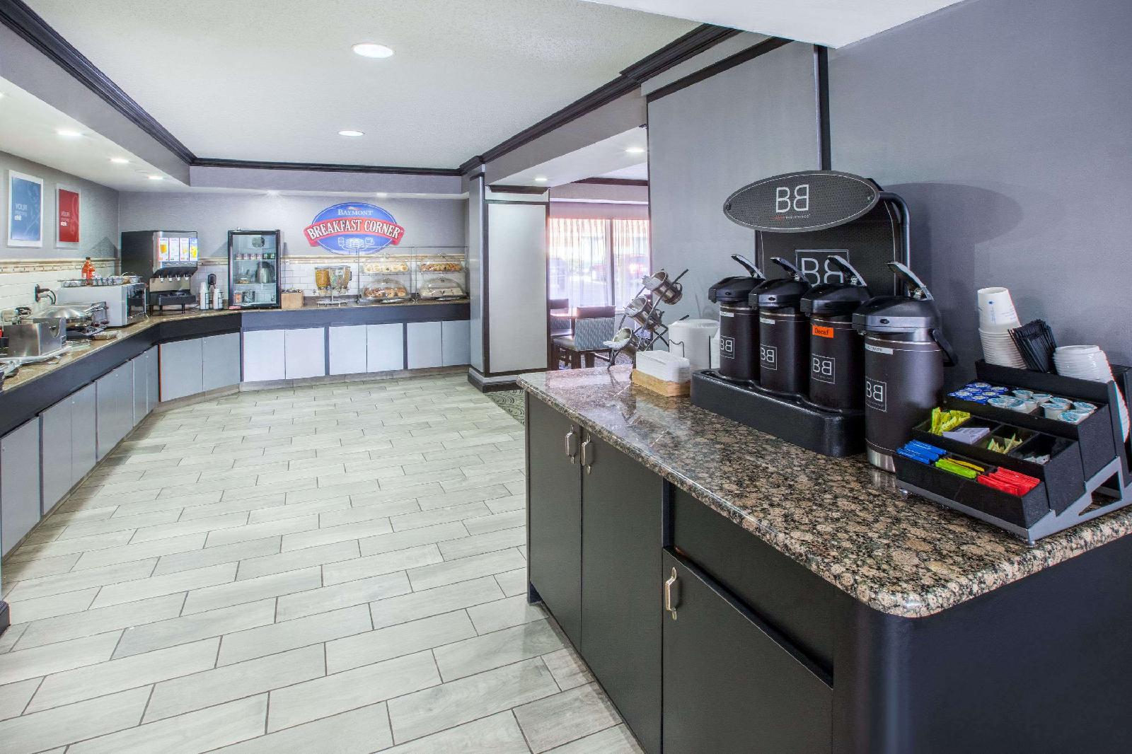 Baymont Inn & Suites Canton