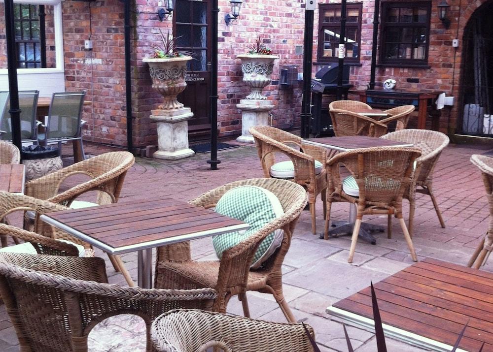 The Georgian House Hotel