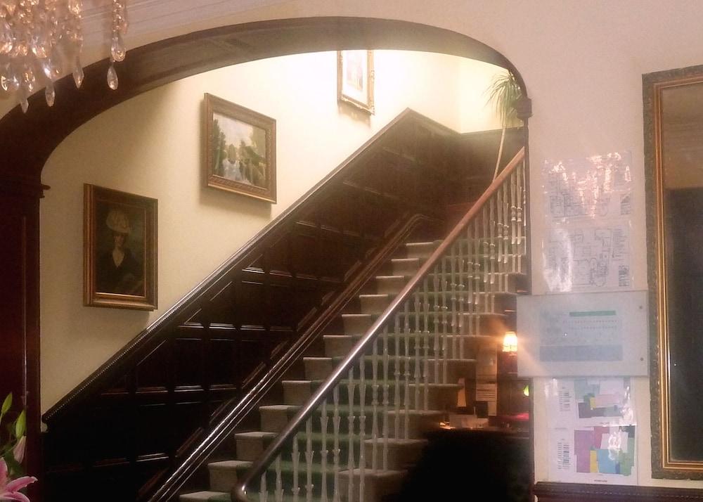 The Georgian House Hotel