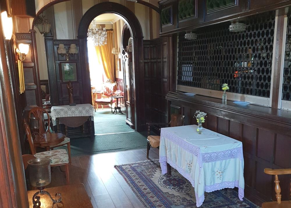 The Georgian House Hotel