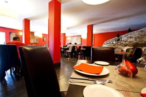 Hotel Puente Romano