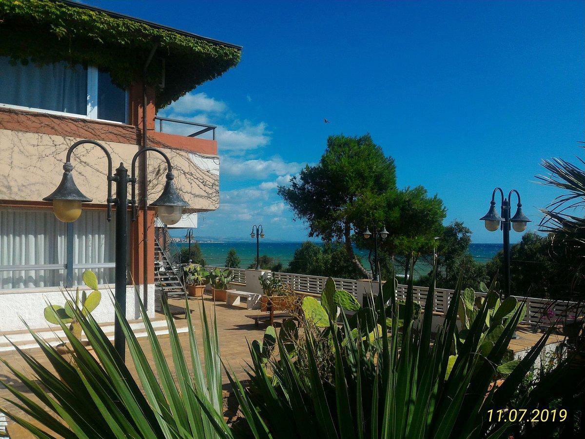 Hotel Casarossa Beach & Sporting