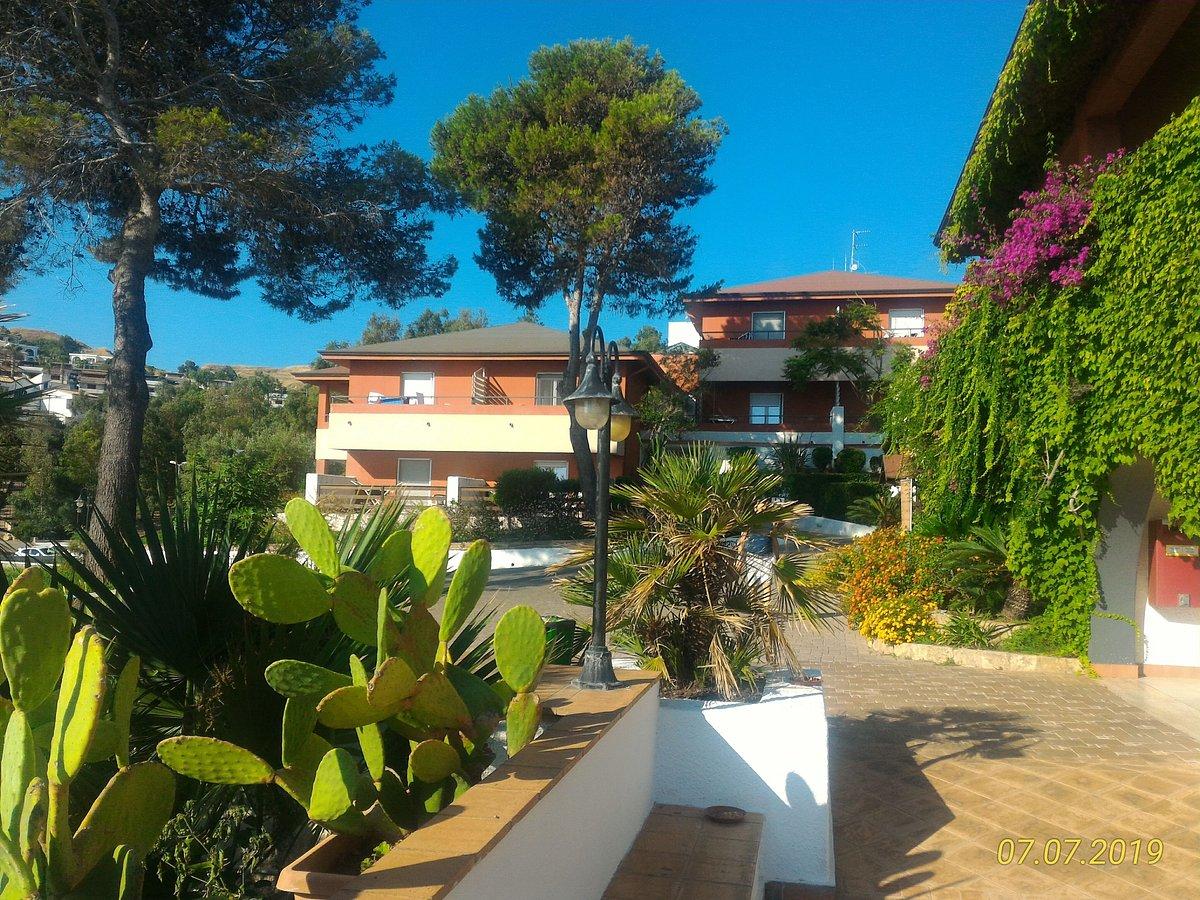 Hotel Casarossa Beach & Sporting