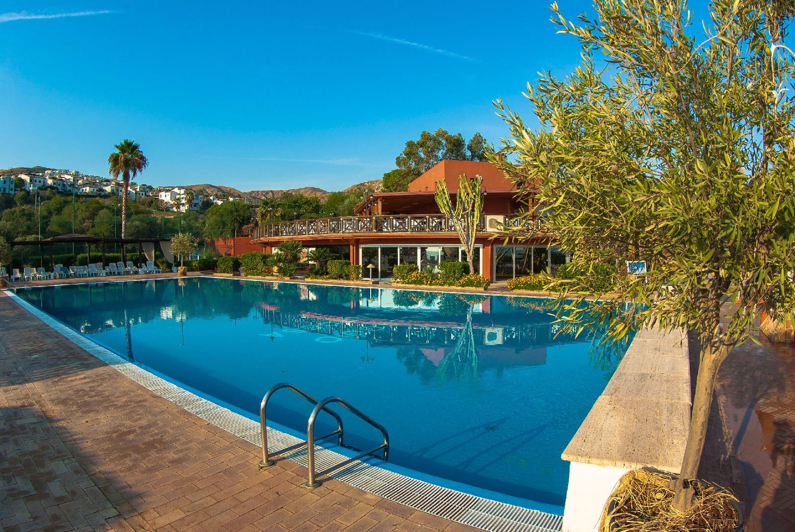 Hotel Casarossa Beach & Sporting