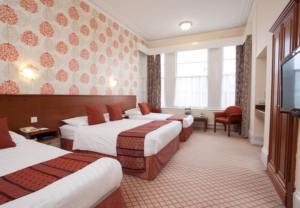 TLH Toorak Hotel